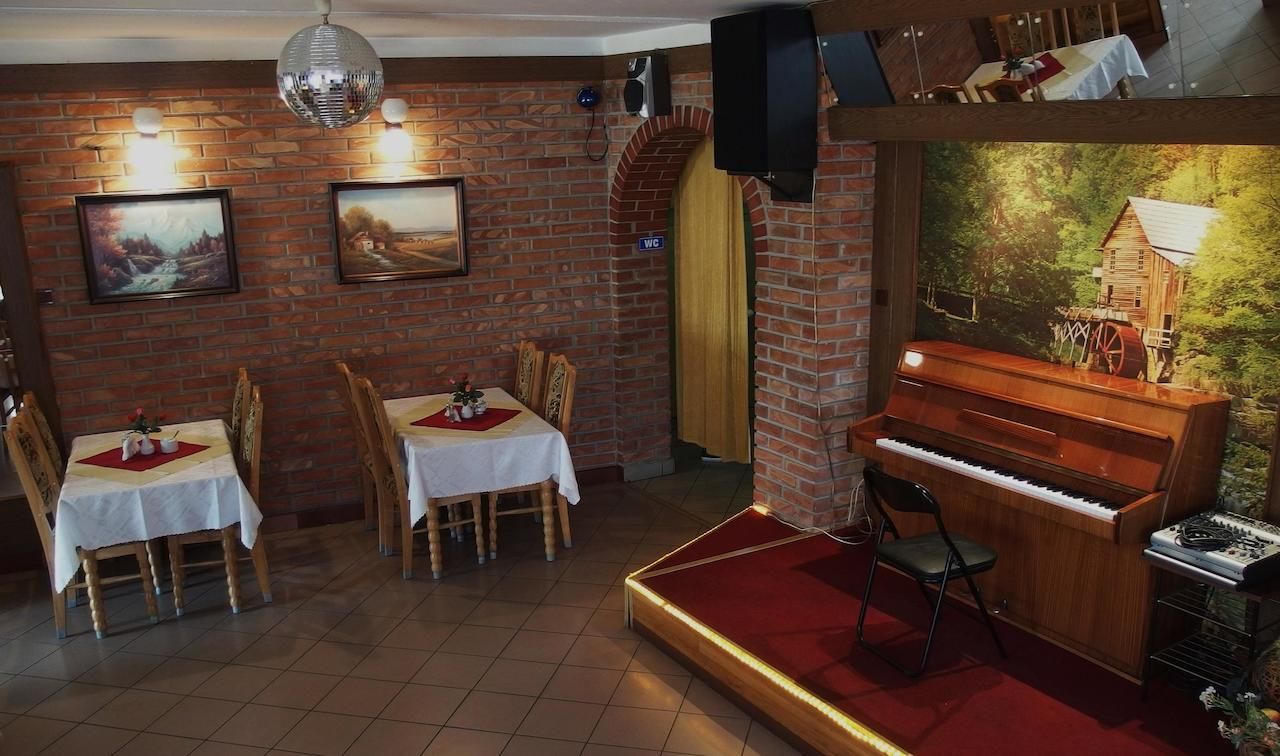 Отель Hotel Mazury Олецко-23